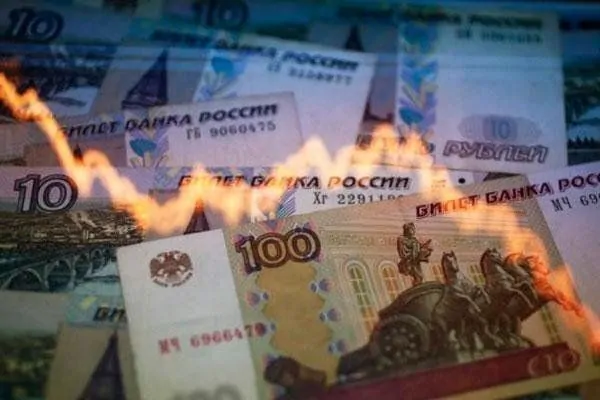 Обвал рубля привел к падению авторынка
