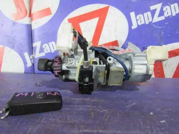 Замок зажигания Daihatsu Mira L275S
