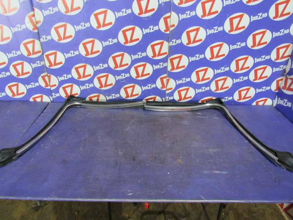 Уплотнитель для крыши Mitsubishi Eclipse D52A