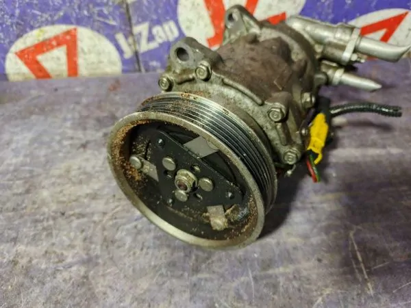 Компрессор кондиционера Peugeot 407 6E