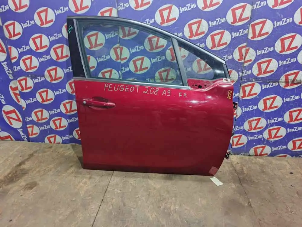 Дверь боковая Peugeot 208 A9