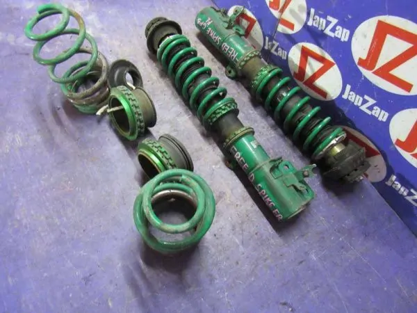 Стойка подвески Honda Freed GP3