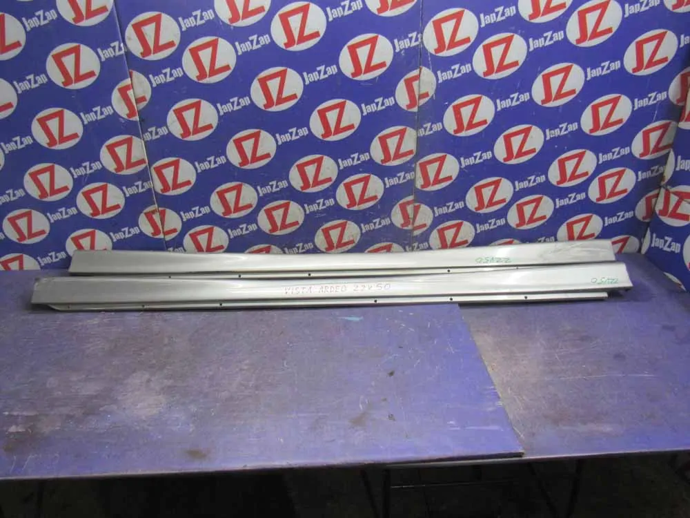 Порог пластиковый Toyota Vista Ardeo ZZV50