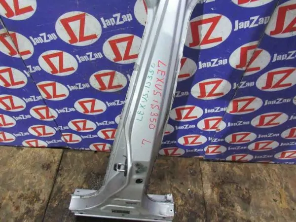 Стойка кузова Lexus IS GSE21