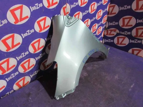 Крыло переднее Toyota Vitz KSP90