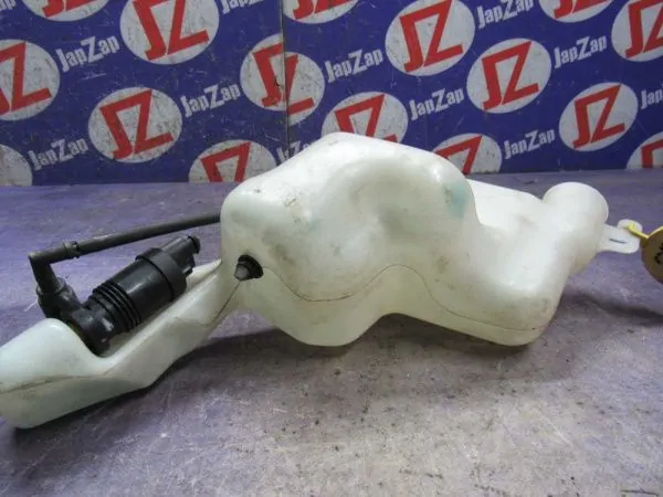 Бачок омывателя Dodge Caliber PM