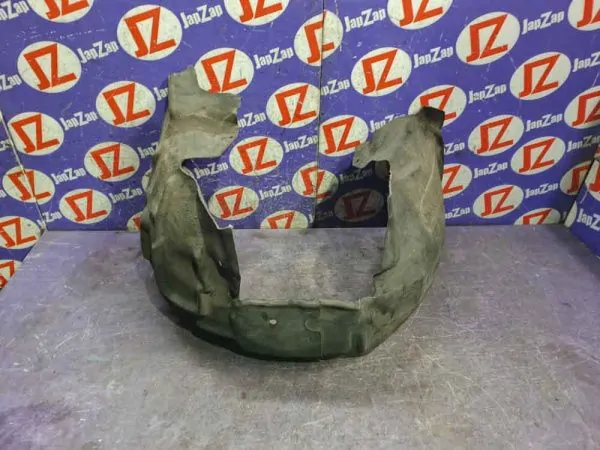 Подкрылок Audi A5 8TA