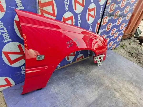 Крыло переднее Volvo V70 LW56