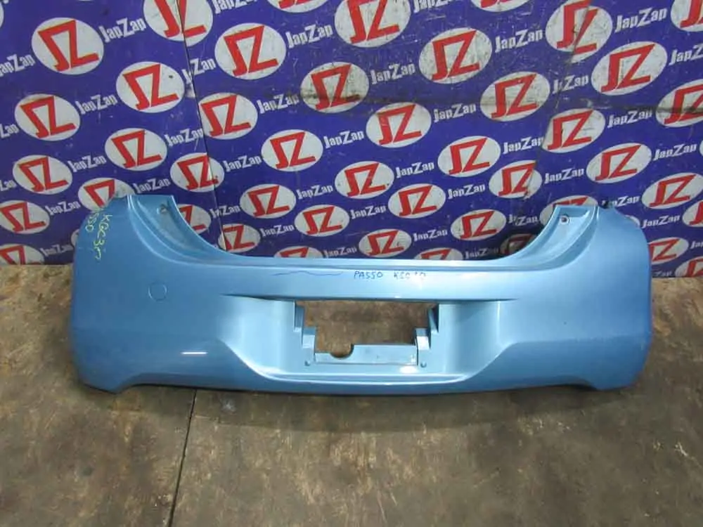 Бампер задний Toyota Passo KGC30