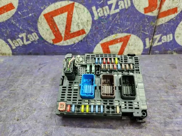 Блок предохранителей, реле Citroen C4 Picasso 3D