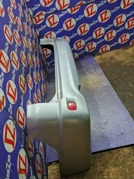 Бампер задний Honda Stepwgn RF3