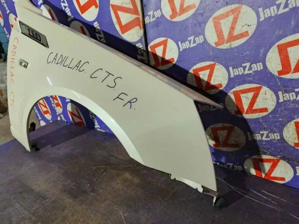 Крыло переднее Cadillac CTS 