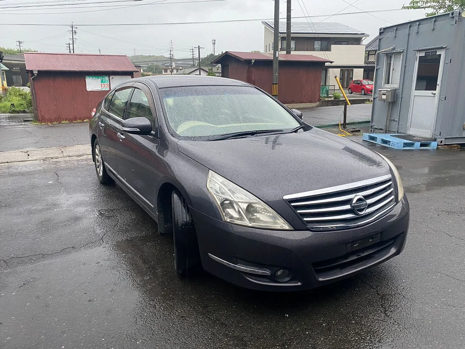 Автомобили в разборе для формирования контейнера