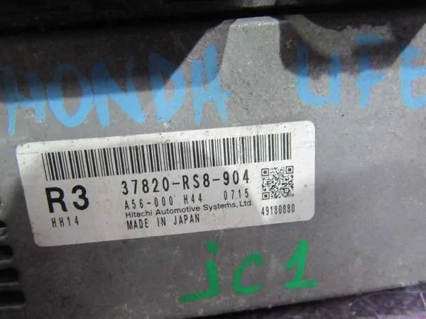 Блок управления двигателем Honda Life JC1