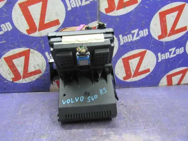 Блок предохранителей, реле Volvo S60 RS