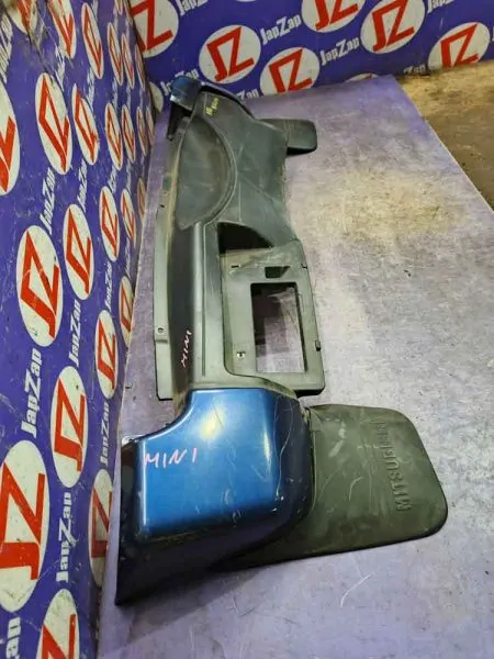 Бампер задний Mitsubishi Pajero Mini H58A