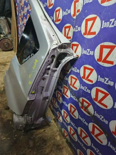 Крыло заднее Nissan Note E11