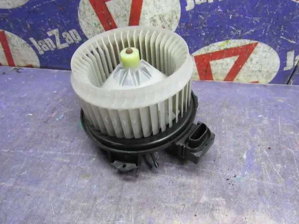 Мотор печки Toyota Vitz KSP90