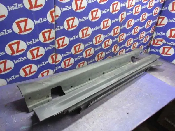 Порог пластиковый Mini Cooper Clubman R55