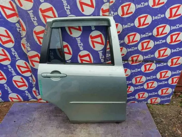 Дверь боковая Mazda Demio DY3W