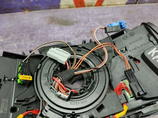 Подрулевой переключатель Renault Kangoo KWO