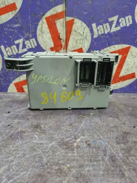 Блок предохранителей, реле Lancia Ypsilon 84609