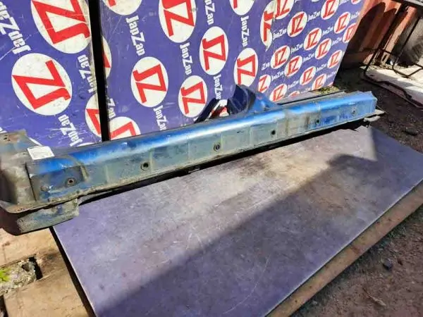 Порог кузовной Mazda MPV LW5W