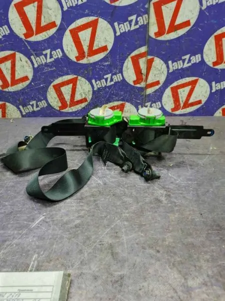 Ремень безопасности Suzuki Splash XB32S