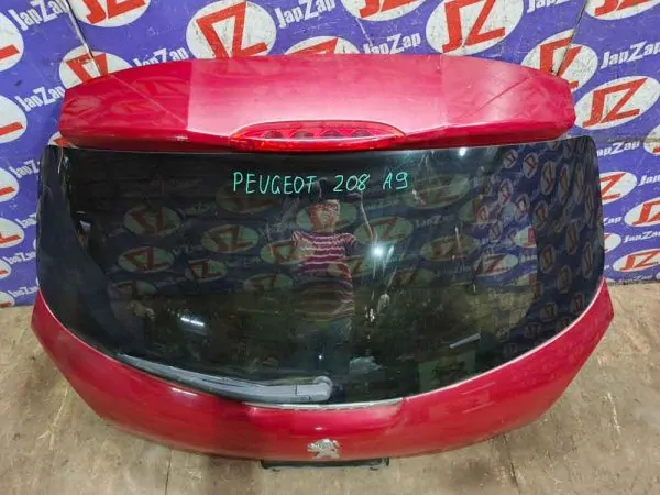 Дверь багажника Peugeot 208 A9