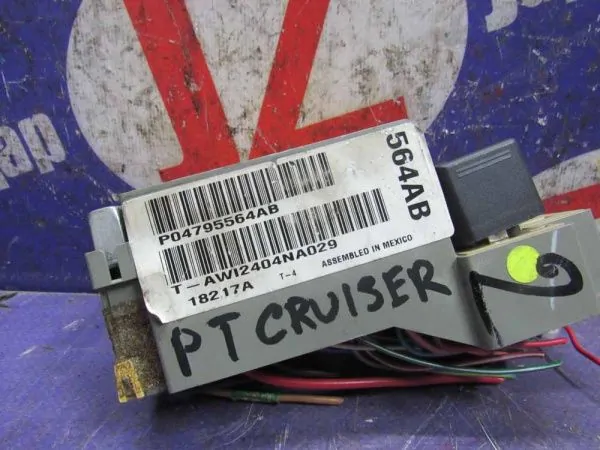 Блок предохранителей, реле Chrysler PT Cruiser PT