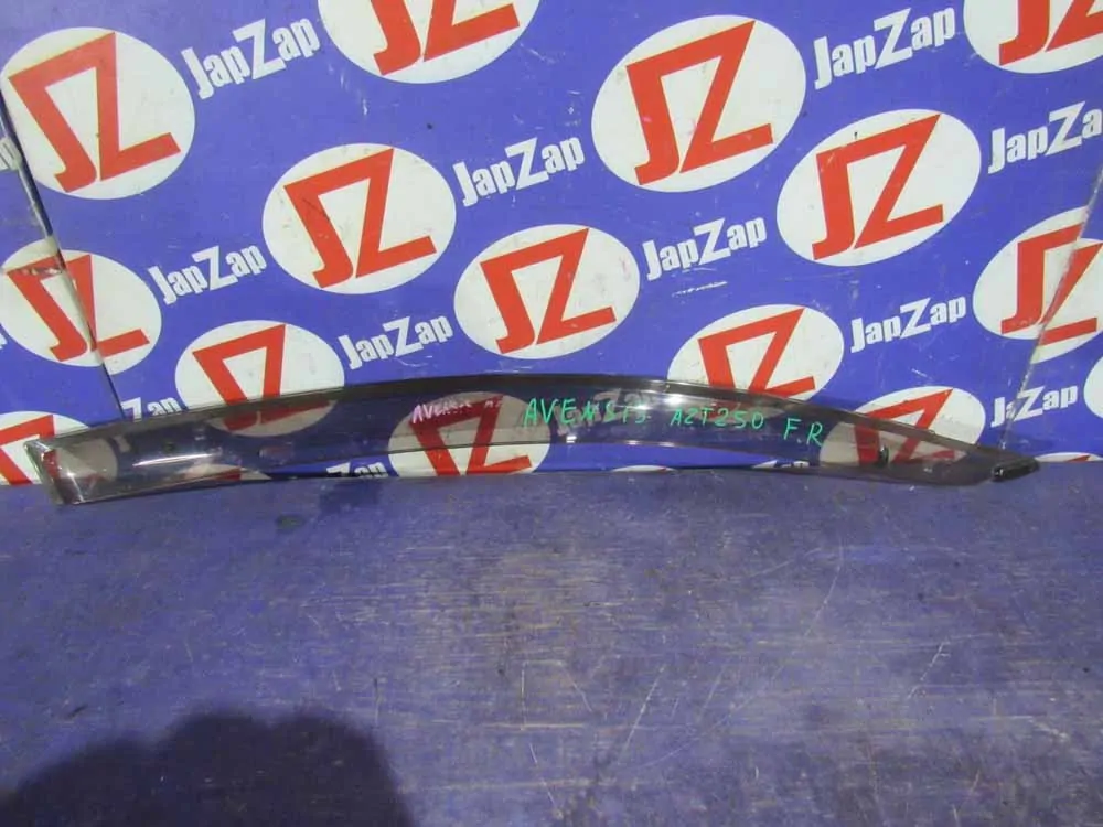 Ветровик для автомобиля Toyota Avensis