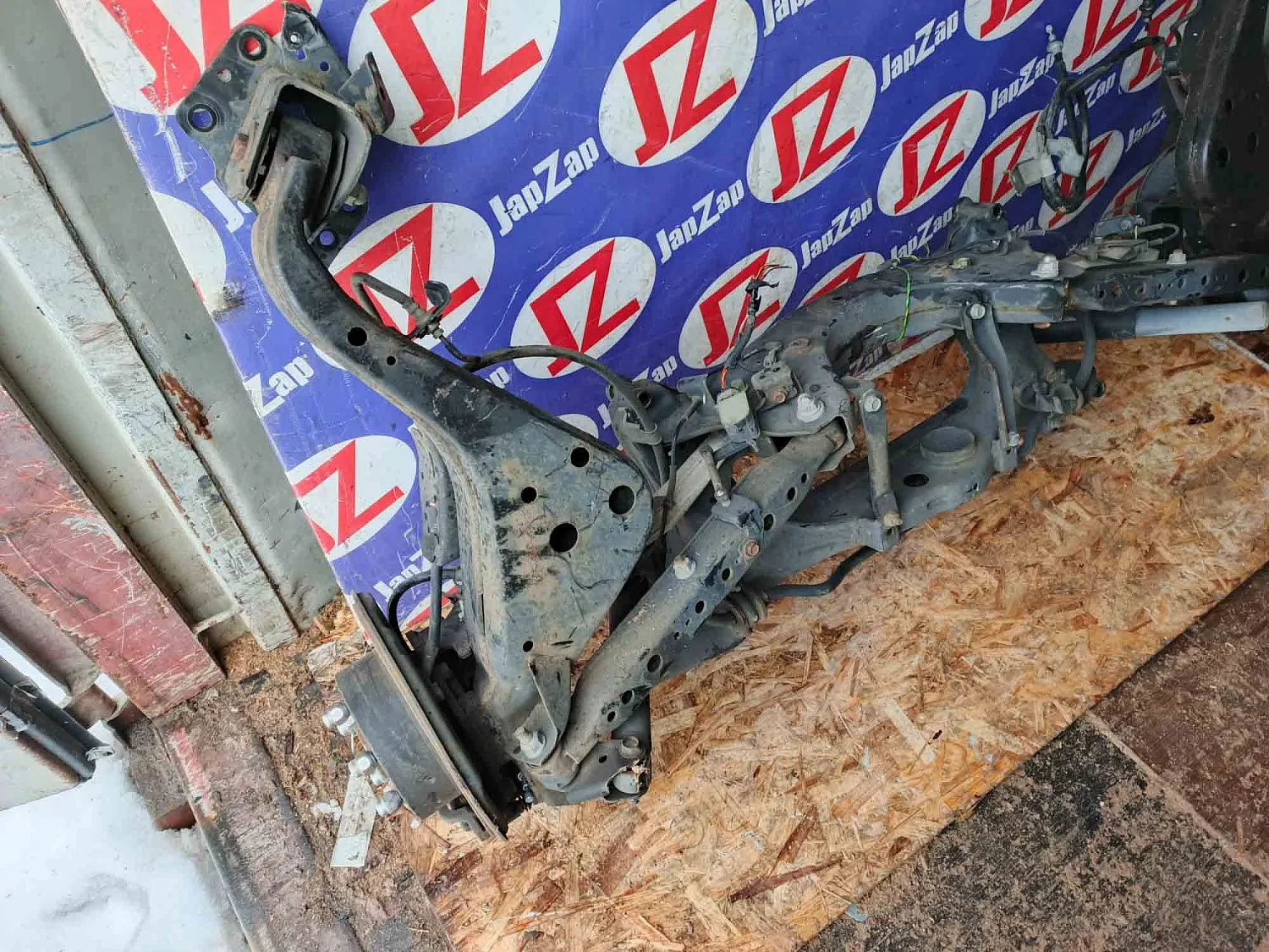 Балка поперечная Nissan Qashqai J10