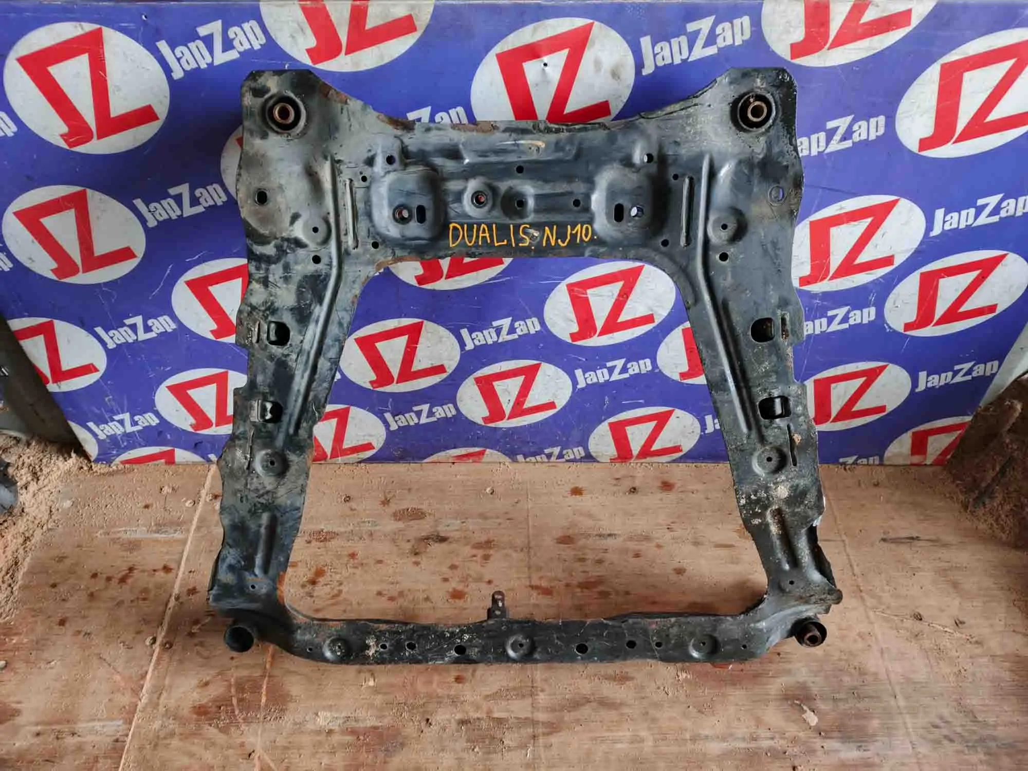 Балка поперечная Nissan Qashqai J10