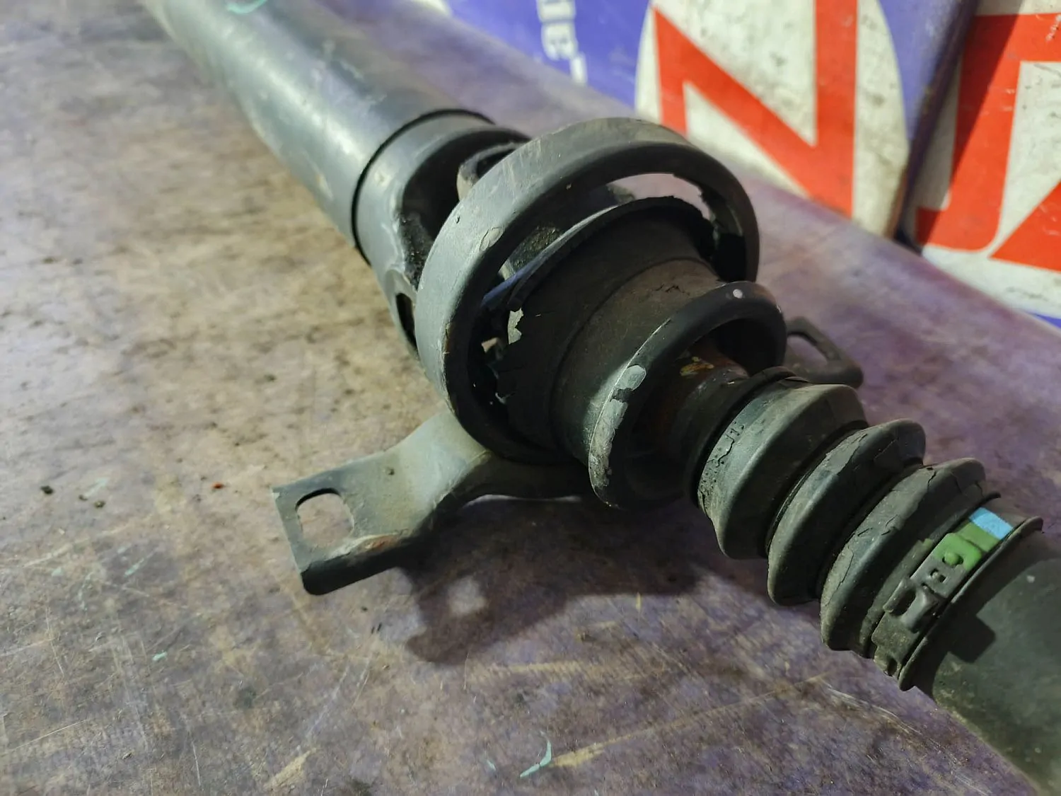 Карданный вал Cadillac CTS