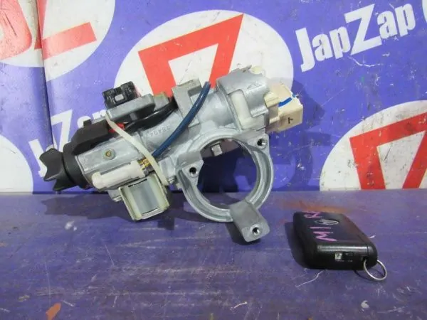 Замок зажигания Daihatsu Mira L275S