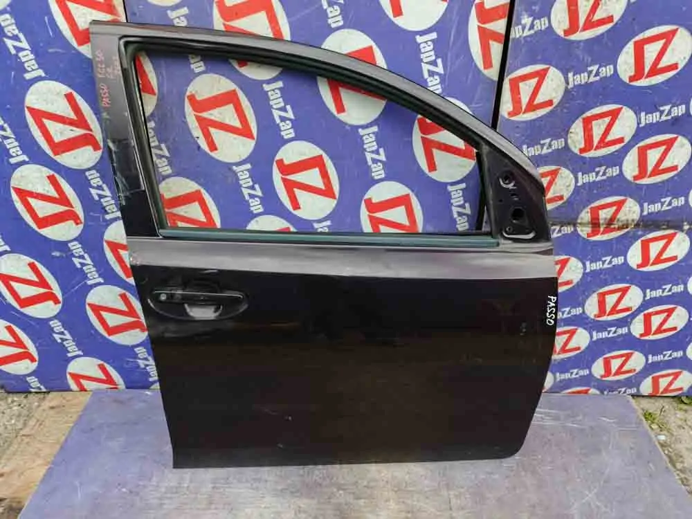 Дверь боковая Toyota Passo KGC30