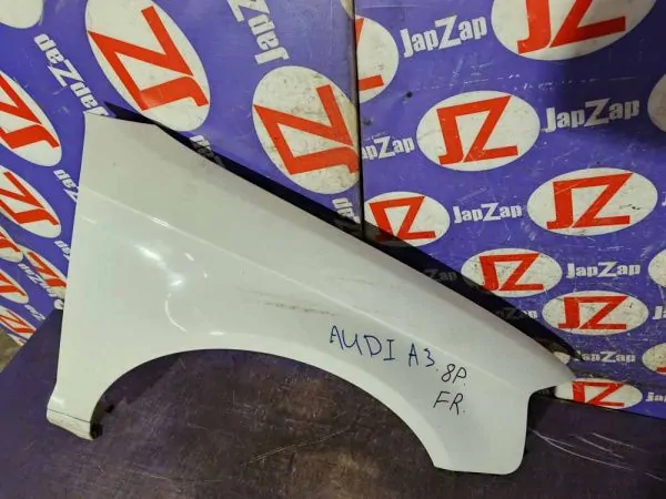 Крыло переднее Audi A3 8P