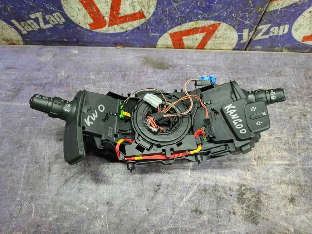 Подрулевой переключатель Renault Kangoo KWO