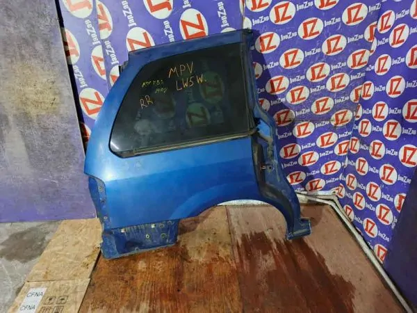 Крыло заднее Mazda MPV LW5W
