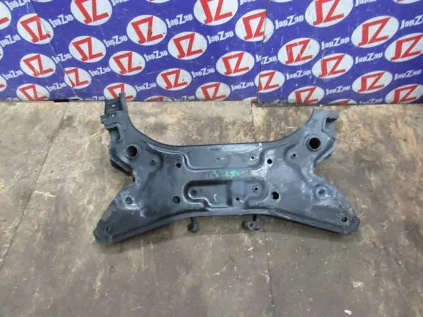 Балка поперечная Suzuki Splash XB32S Балка поперечная Suzuki Splash XB32S