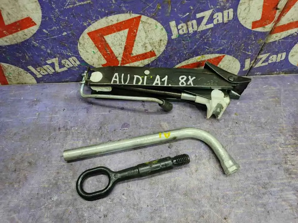 Домкрат для легкового автомобиля