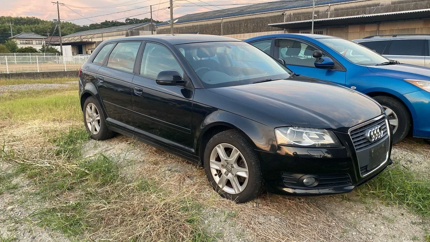 Автомобили в разборе для формирования контейнера