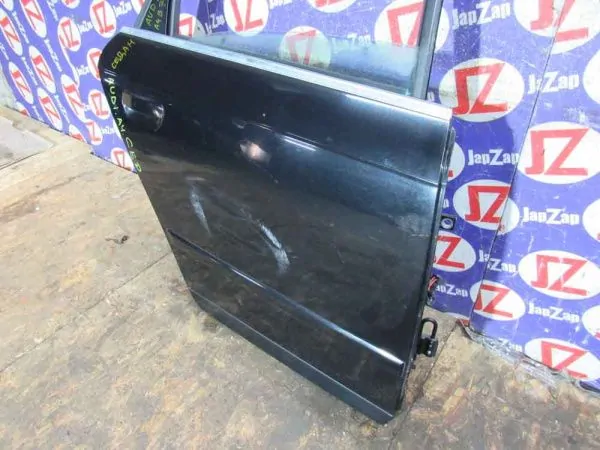 Дверь боковая Audi A4 8ED