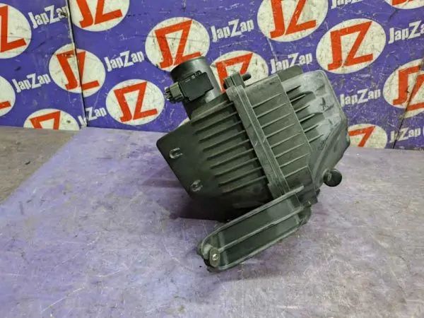 Корпус воздушного фильтра Cadillac CTS 