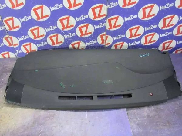 Панель салона передняя (Торпедо) Toyota Prius ZVW30