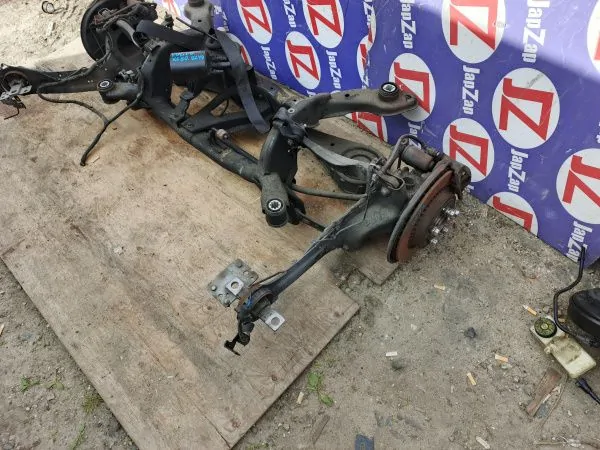 Балка поперечная Volvo XC60 DZ44
