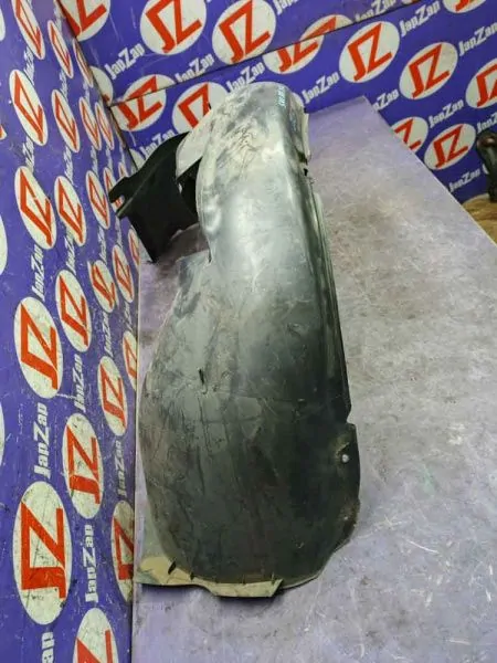 Подкрылок Volkswagen Golf 5K1