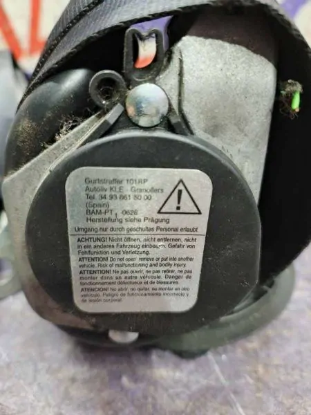 Ремень безопасности Volkswagen Sharan 7N1