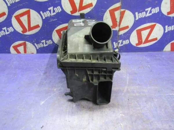 Корпус воздушного фильтра Dodge Caliber PM