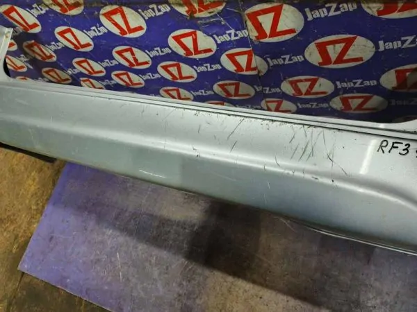 Бампер задний Honda Stepwgn RF3